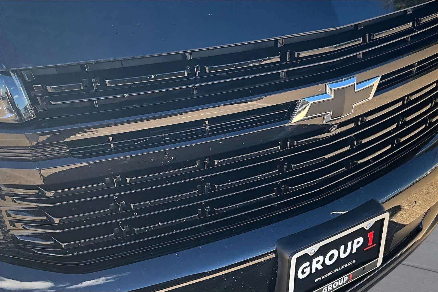 Used 2023 Chevrolet Suburban RST w/ Luxury Package AWD/4WD image 37