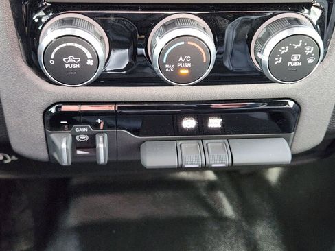 New 2026 RAM 3500 Tradesman w/ Chrome Appearance Group A AWD/4WD image 15