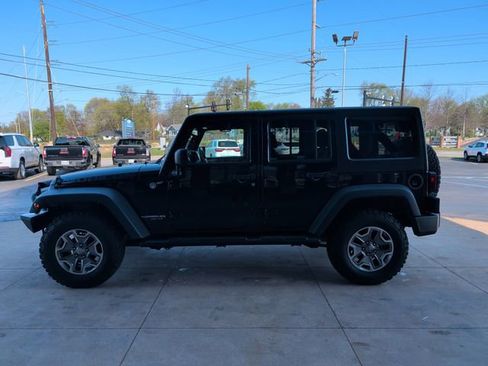 Used 2013 Jeep Wrangler Unlimited Rubicon w/ Connectivity Group image 5