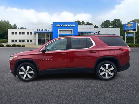 Used 2020 Chevrolet Traverse LT w/ LT Premium Package image 6