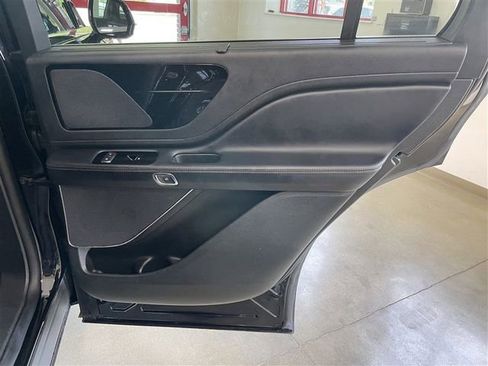 Used 2023 Lincoln Aviator AWD image 24