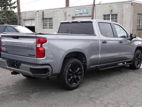 Used 2023 Chevrolet Silverado 1500 Custom image 3