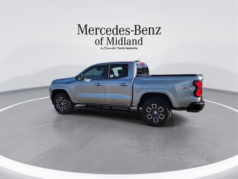 Used 2024 Chevrolet Colorado Z71 w/ Z71 Convenience Package 2 image 6