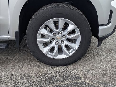 Used 2022 Chevrolet Silverado 1500 Custom RWD image 13