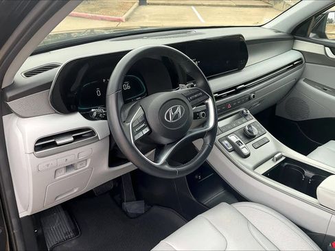 Used 2024 Hyundai Palisade SEL FWD image 15
