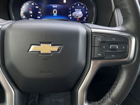 Used 2023 Chevrolet Suburban Premier image 16