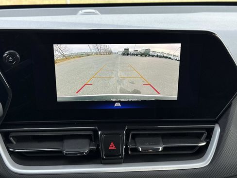 Used 2025 Chevrolet TrailBlazer LT w/ Convenience Package image 4