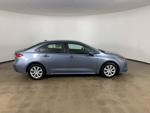 Used 2024 Toyota Corolla LE image 7