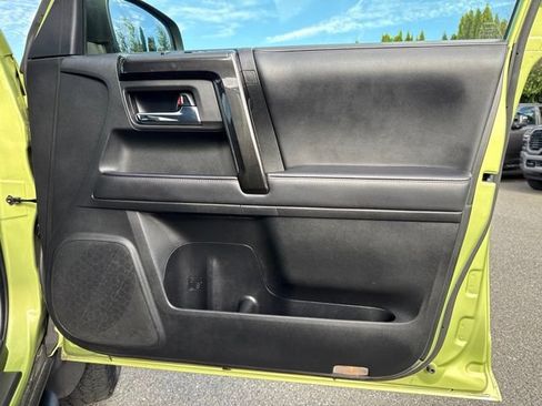Used 2022 Toyota 4Runner TRD Pro AWD/4WD image 11
