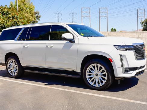 Certified 2021 Cadillac Escalade ESV Luxury RWD image 6