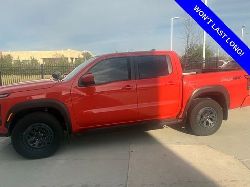 Used 2025 Nissan Frontier PRO-4X w/ Pro Premium Package image 2