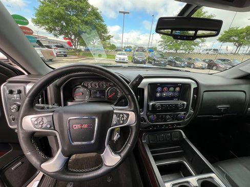 Used 2015 GMC Sierra 1500 SLT w/ SLT Crew Cab Value Package AWD/4WD image 39