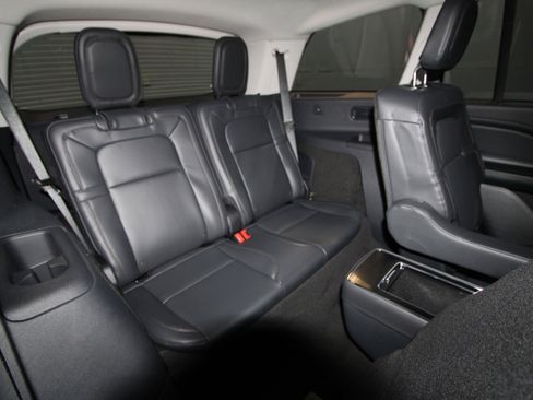 New 2026 Lincoln Aviator Reserve image 24