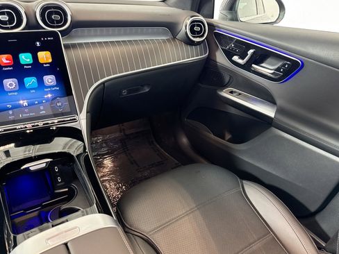 Used 2026 Mercedes-Benz GLC 300 image 21