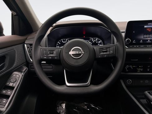 Used 2023 Nissan Rogue S AWD/4WD image 12