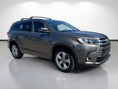 Used 2017 Toyota Highlander Limited