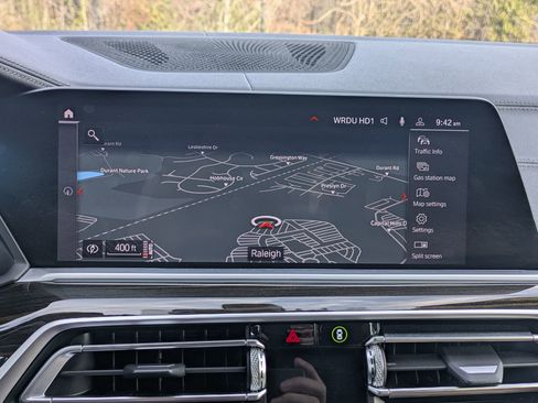 Used 2020 BMW X5 xDrive40i w/ Premium Package image 12