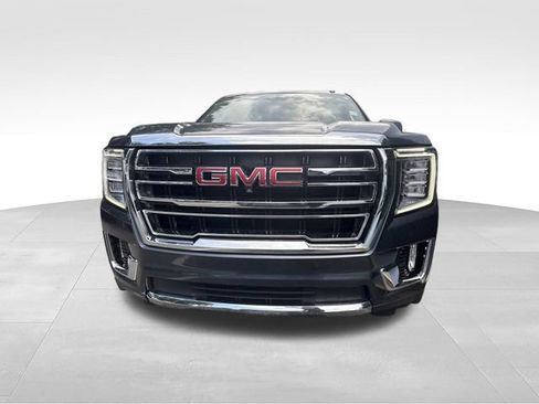 Used 2021 GMC Yukon XL SLT w/ SLT Premium Package AWD/4WD image 2