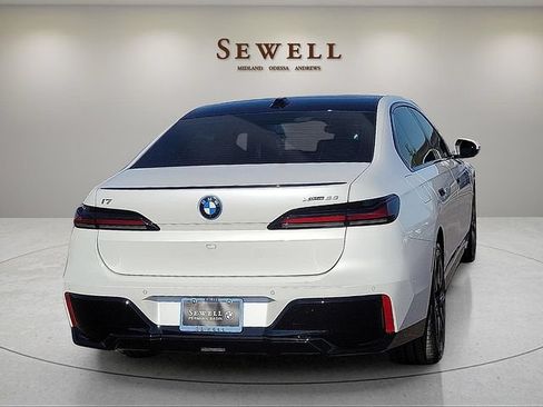 New 2026 BMW i7 xDrive60 AWD/4WD image 5
