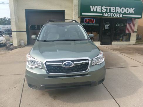 Used 2016 Subaru Forester 2.5i Premium AWD/4WD image 7