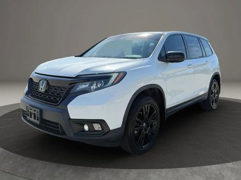 Used 2021 Honda Passport Sport image 3