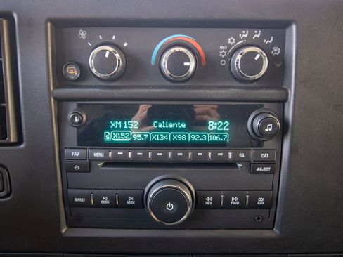 Used 2020 Chevrolet Express 3500 Extended w/ Driver Convenience Package image 21