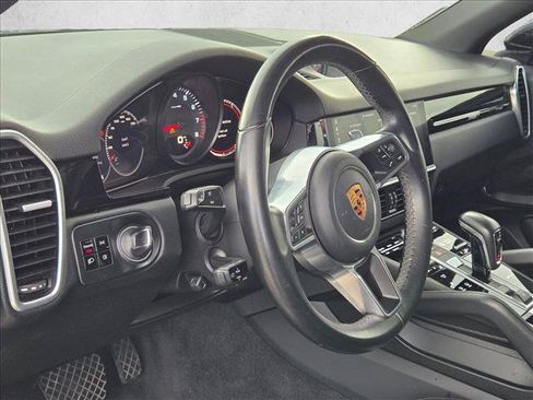 Used 2019 Porsche Cayenne AWD/4WD image 11
