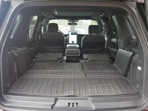Certified 2024 Ford Expedition Limited AWD/4WD image 29