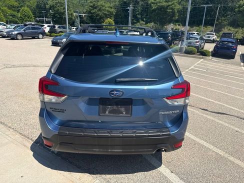 Used 2023 Subaru Forester Premium AWD/4WD image 3