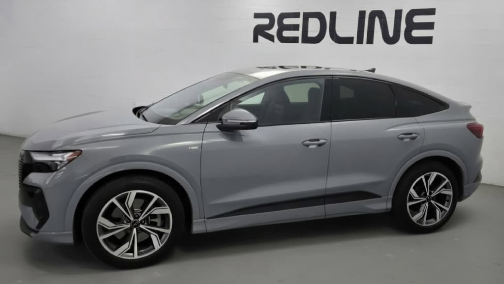 Used 2024 Audi Q4 e-tron Premium w/ Convenience Package AWD/4WD image 2