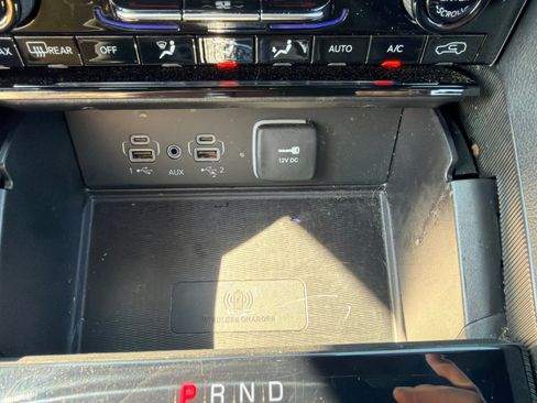Used 2024 Jeep Grand Cherokee L Laredo AWD/4WD image 29
