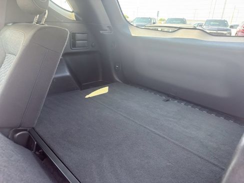 Used 2018 Chevrolet Equinox LT AWD/4WD image 34