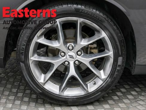 Used 2022 Dodge Challenger GT w/ Driver Convenience Group image 28