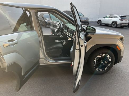New 2026 Hyundai Santa Fe SE image 13