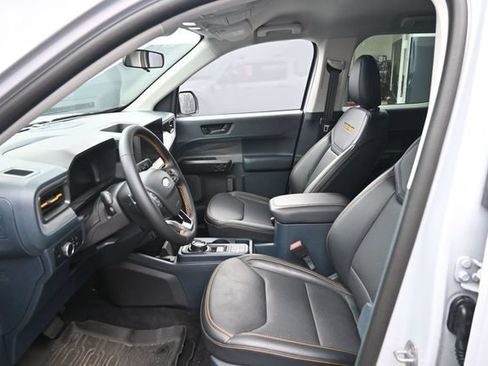 Used 2025 Ford Maverick Tremor AWD/4WD image 17
