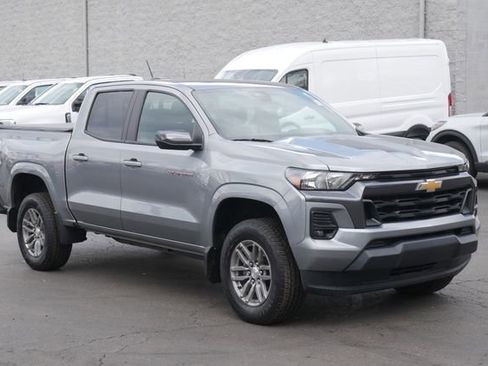 Used 2023 Chevrolet Colorado LT w/ LT Convenience Package image 5