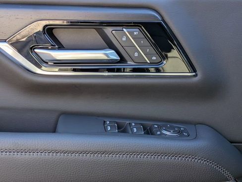 New 2026 GMC Yukon Denali w/ Sun & Power Step Package image 11