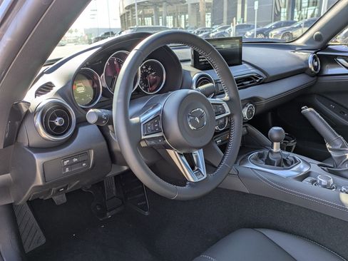 New 2026 MAZDA MX-5 Miata RF Grand Touring w/ Weather Package RWD image 2