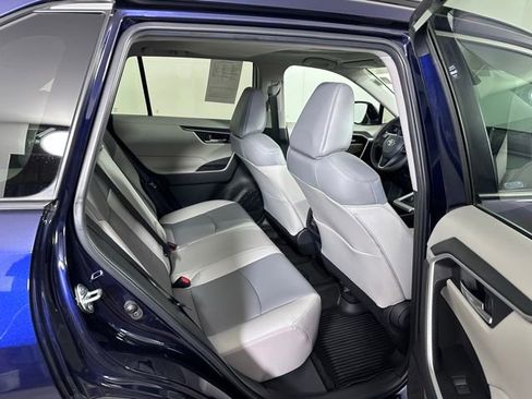 Used 2023 Toyota RAV4 XLE Premium FWD image 11
