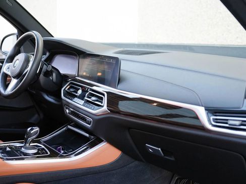 Used 2021 BMW X5 sDrive40i w/ M Sport Package image 31