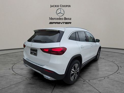 New 2025 Mercedes-Benz GLA 250 image 5