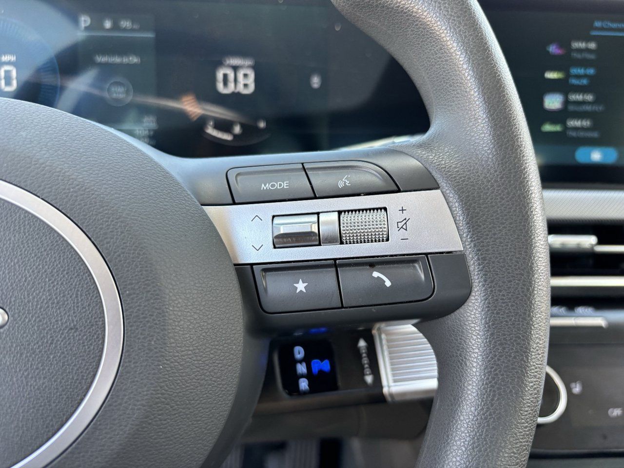 Used 2025 Hyundai Sonata SEL FWD image 27