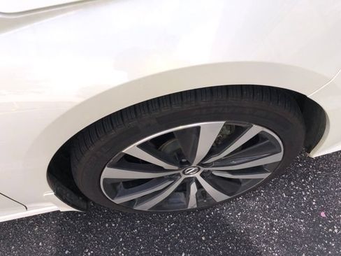 Certified 2022 Nissan Altima 2.5 SR AWD/4WD image 14