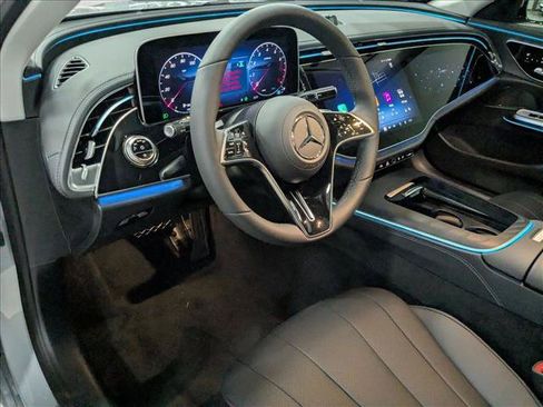Used 2026 Mercedes-Benz E 350 Sedan image 3