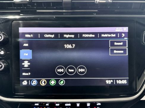 Used 2022 Chevrolet Bolt EUV Premier FWD image 13