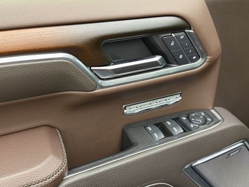 Used 2025 GMC Sierra 1500 Denali w/ Denali Reserve Package image 33