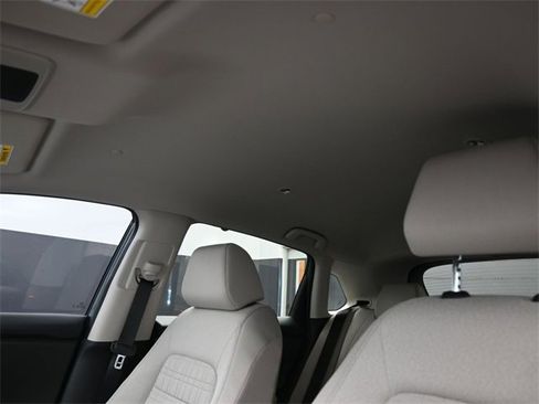 New 2026 Honda HR-V LX image 2