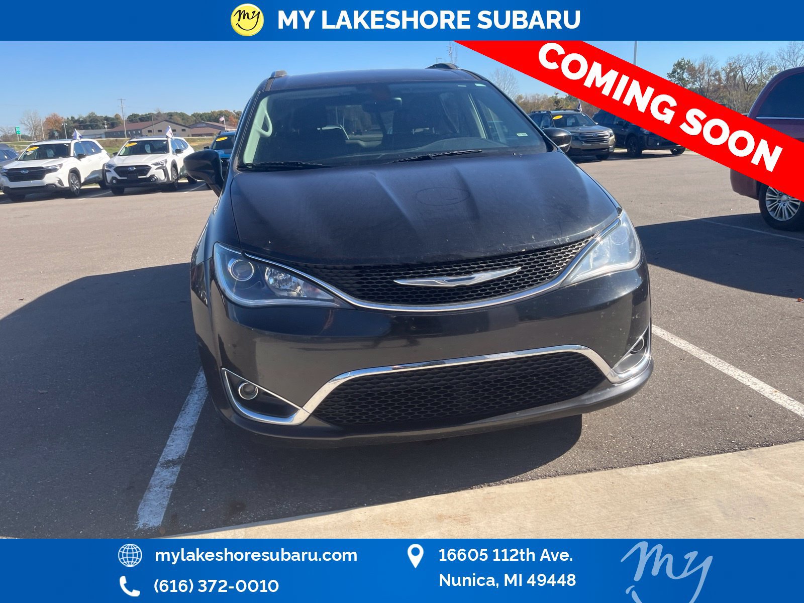 Used 2018 Chrysler Pacifica Touring-L FWD image 2
