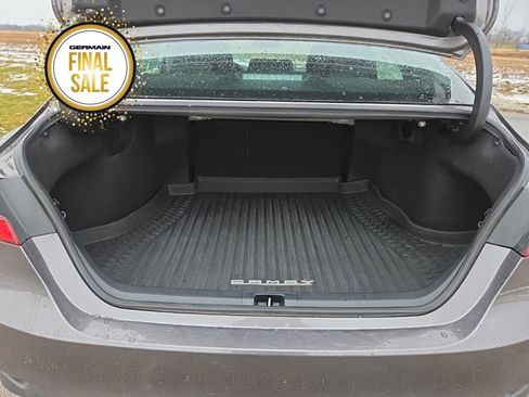 Used 2022 Toyota Camry LE image 29
