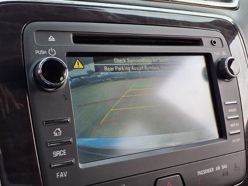 Used 2017 Buick Enclave Leather image 6